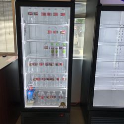 28” Single Door Merchandiser Cooler Refrigerator