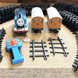 Thomas & Friends Remote Control Train Set w/ Extra Track