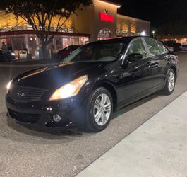 2012 Infiniti G25