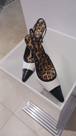 Dolce & Cabana Paris Coutues Slingbacks 5.5