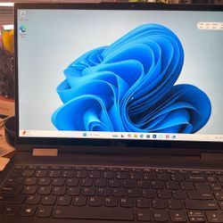 Laptop Lenovo 11 Th  Gen Intel (R) TM Core(i5) -1135G7@ 2.40 GHz