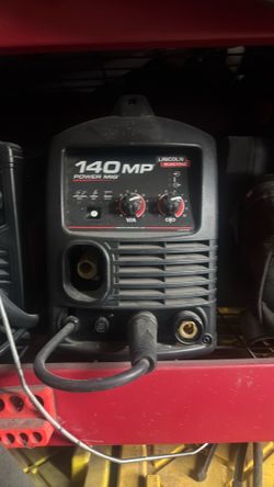 Lincoln electric 140  Amp Welding Machine