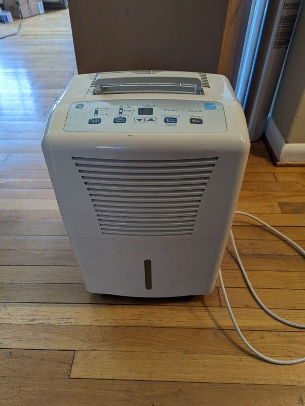 Dehumidifier 