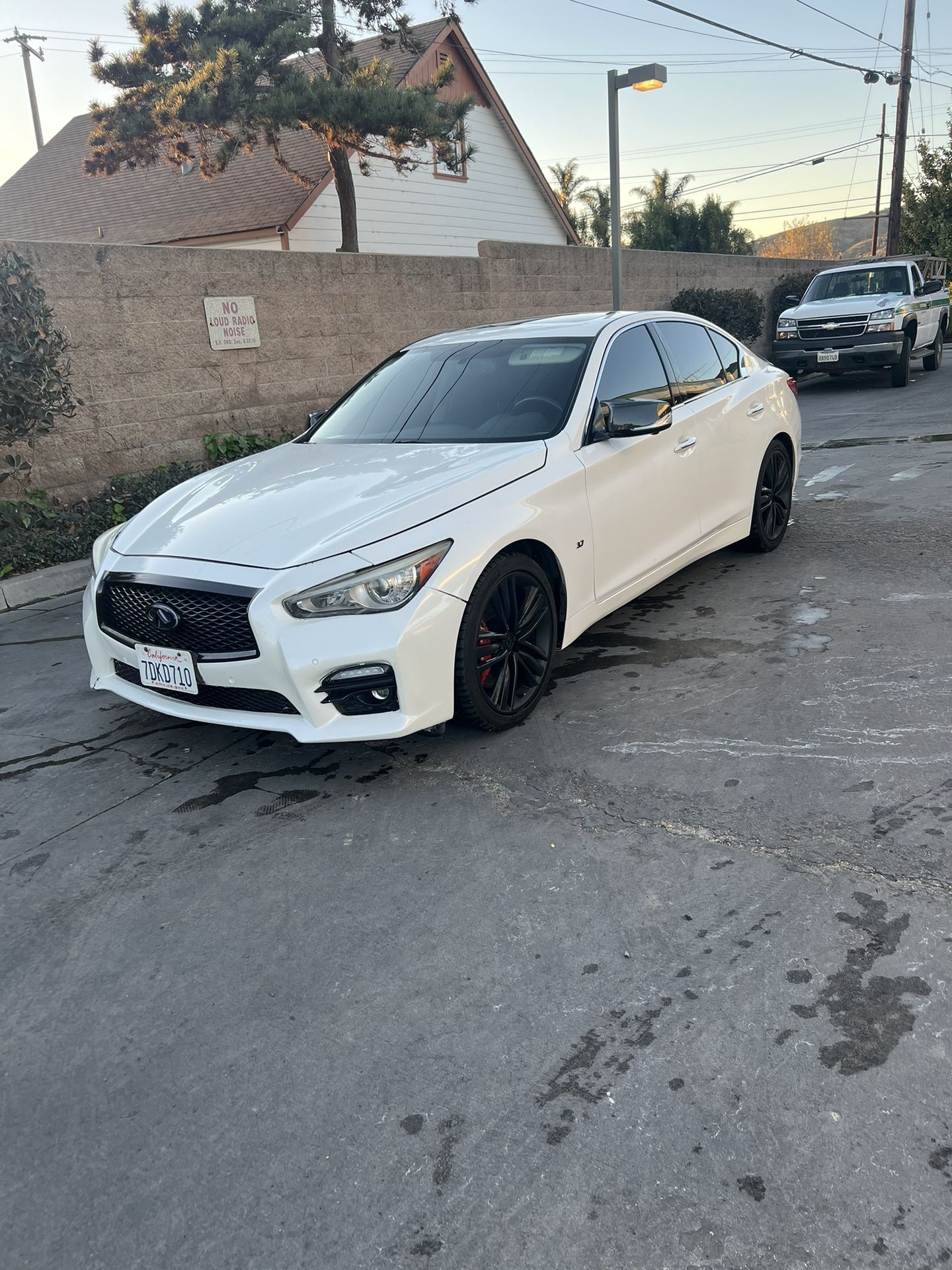 2014 Infiniti Q50