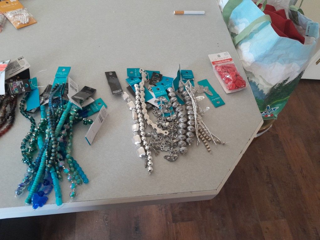 Glass Beads And Pendents