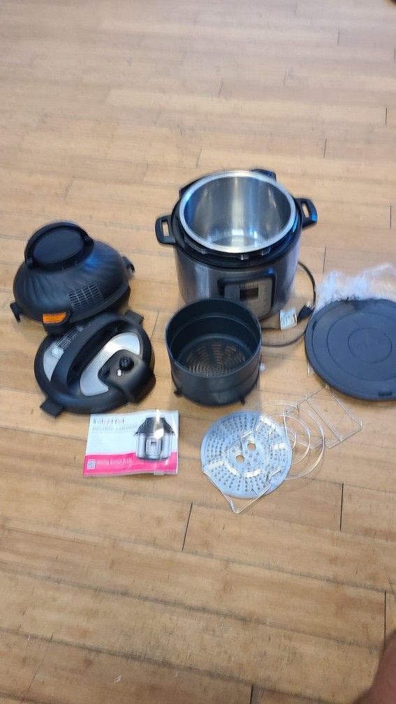 Instant Pot Duo Crisp 11-in-1 Air Fryer and Electric Pressure Cooker Combo with Multicooker Lids 