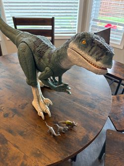 Giant velociraptor