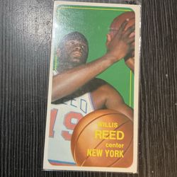1970 Topps Tall Boy Willis Reed basketball card New York Knicks legend MVP HOF