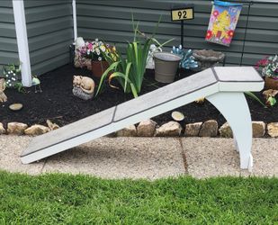 Wooden pet ramp