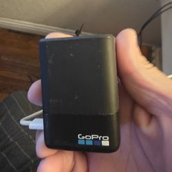 2 GOPRO RECHARGEABLE BATTERY FITS HERO 5 6 7 8