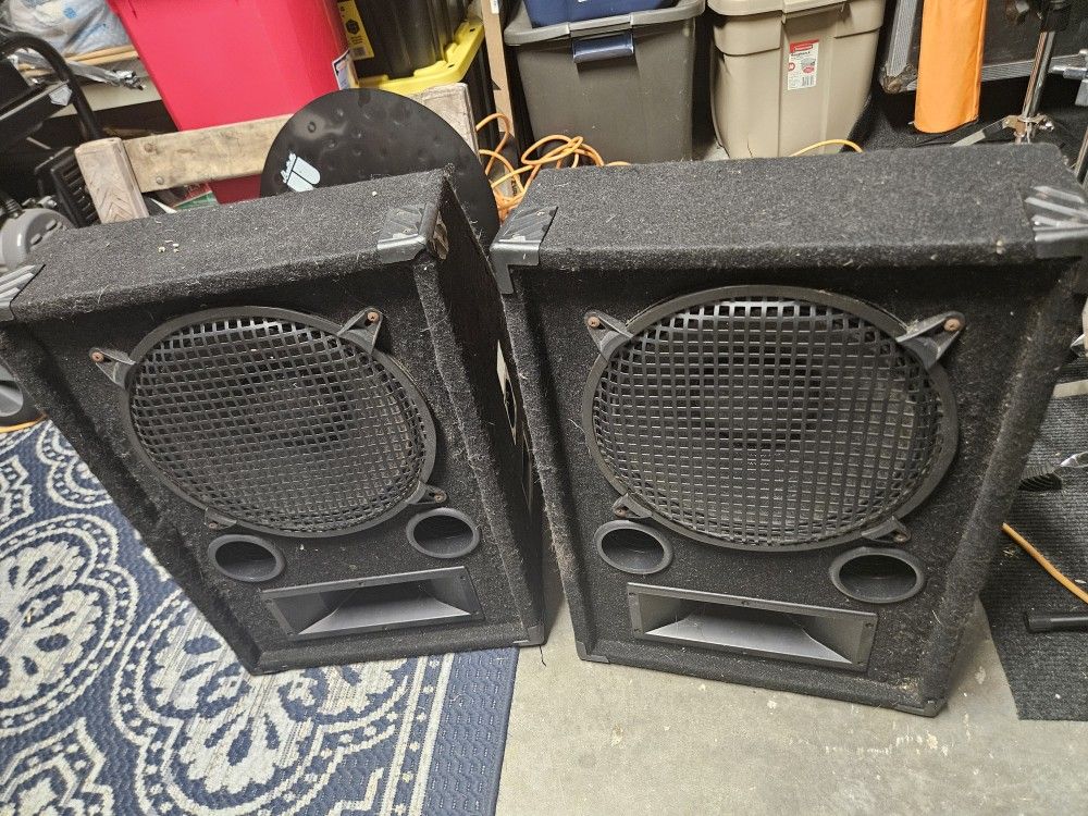 Speakers MONITORS Passive Pair 400 Watts Price Is For Both