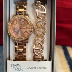 WOMENS WATCH & BRACELET 