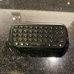 Xbox 360 Chatpad for Controller in Black