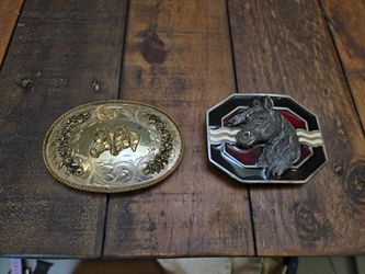 Montana Silversmiths and Siskiyou Buckle Company Belt Buckles Lot of 2