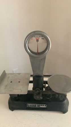 Vintage. Gram. Weigher