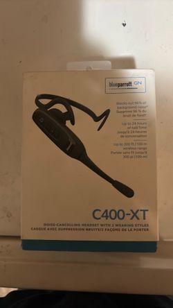 Blue pirate truck Irene headphones