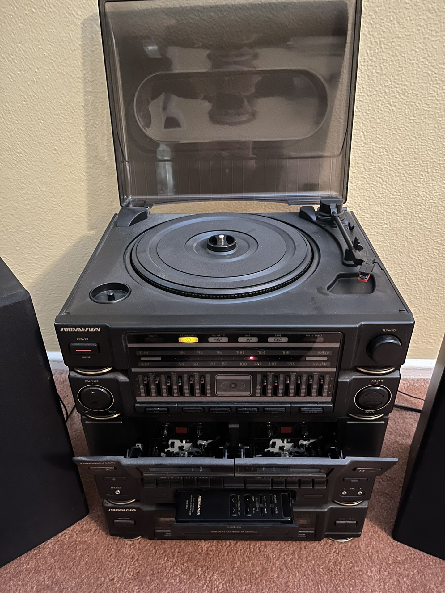 Vintage Stereo System By Sound Desing for Sale in Las Vegas, NV OfferUp