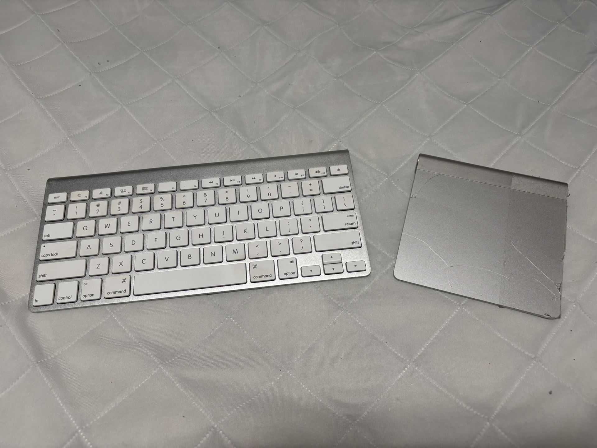 Apple Magic Trackpad (Broken – Parts/Repair)