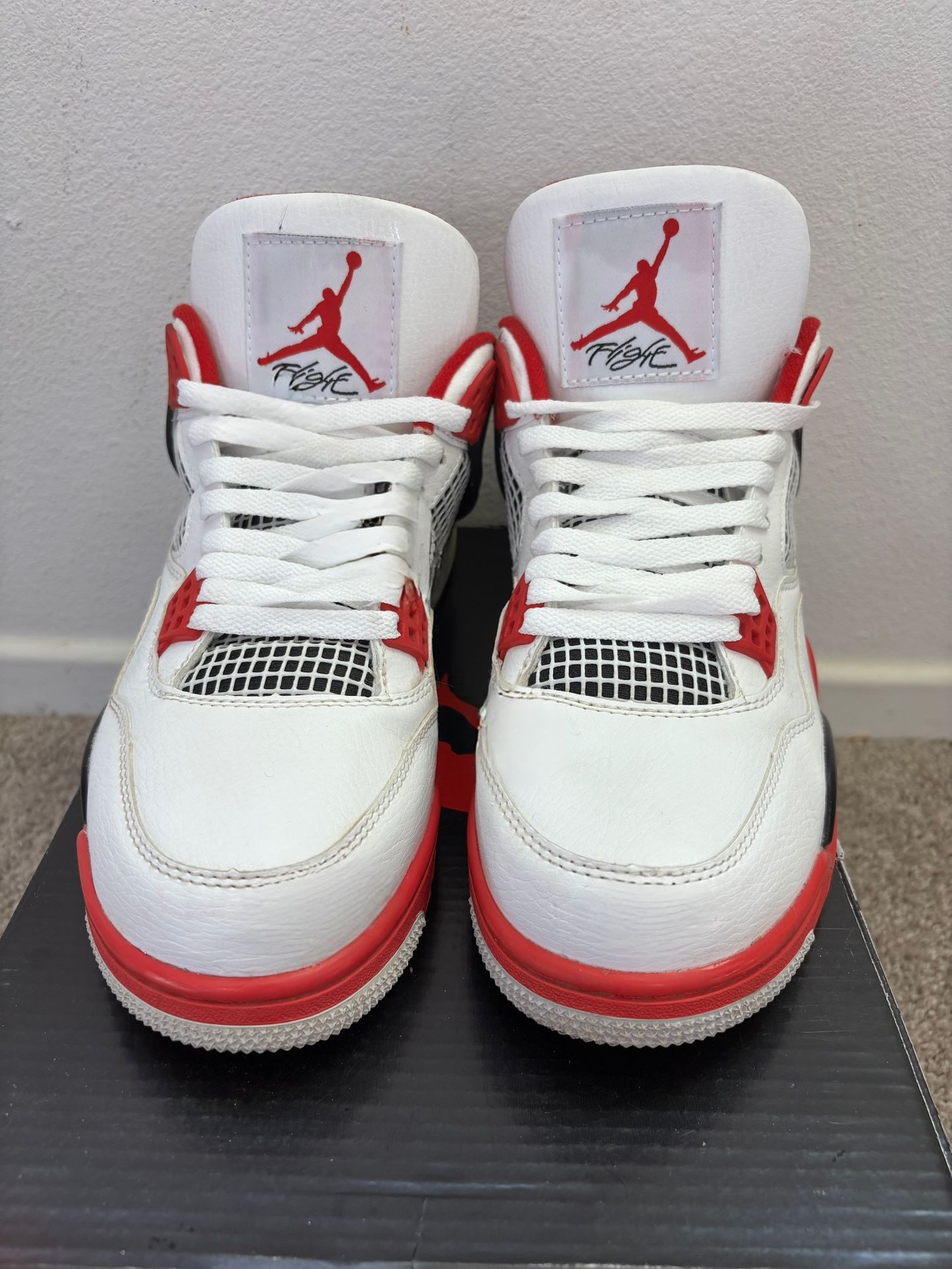 Jordan 4 Fire Reds
