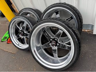 RINES PARA CHEVY C10 Y OBS 5 VIRLOS 5x5. -NEW staggered 22x8.5 and 22x12 weld wheels with tires