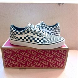 Vans Multiple Sizes Read Entire Description
