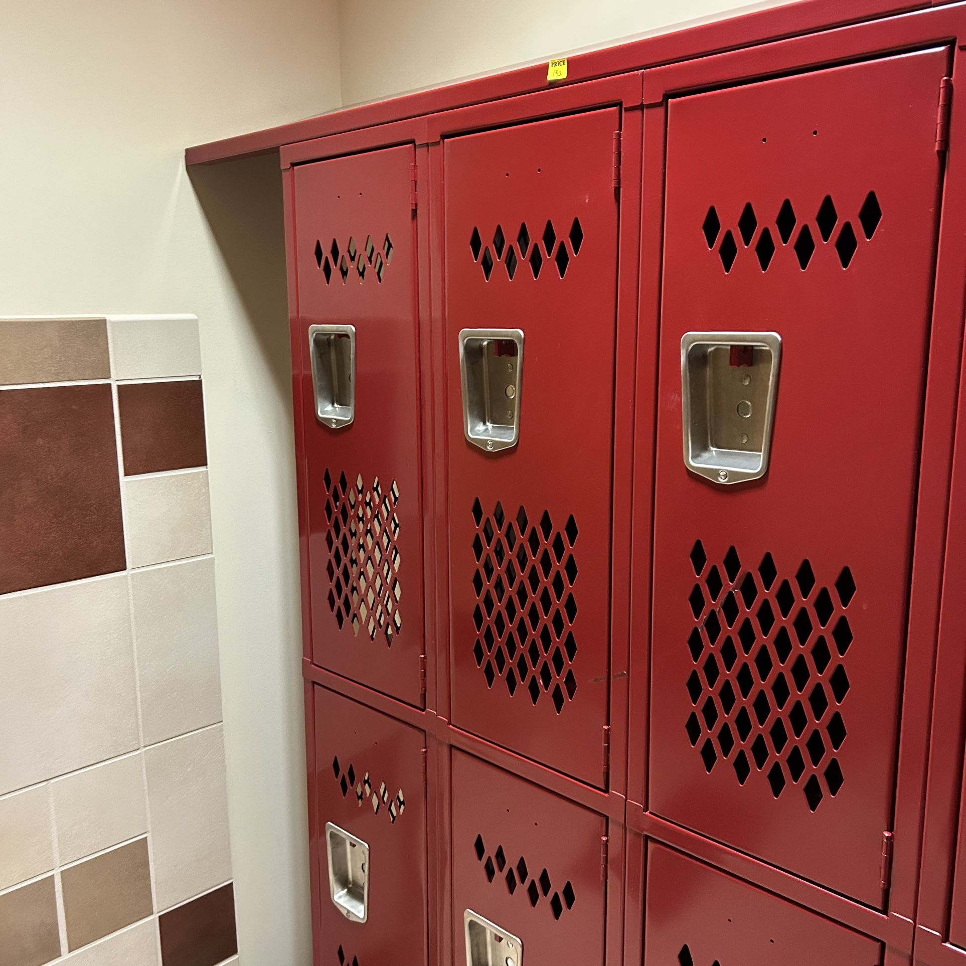 6 Pack of Lockers - 3 Up & 3 Down