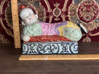 Vintage Chinese Porcelain Box