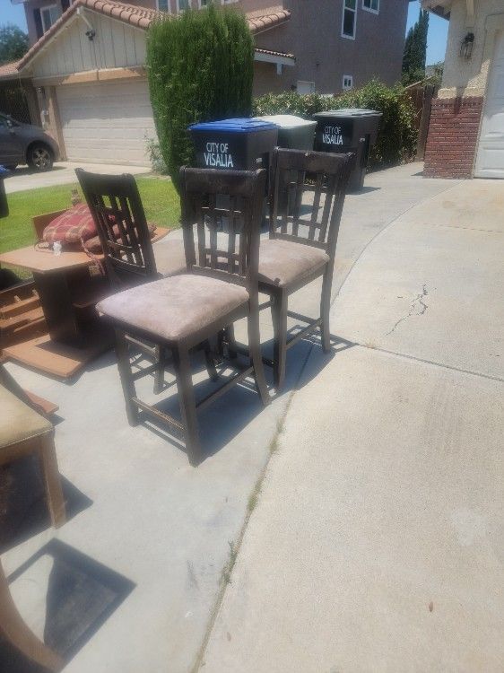 Free Furniture
