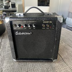 Silvertone Smart III guitar amp