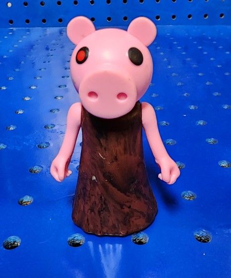 PIGGY Dinopiggy Figure