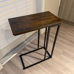 C-Shaped Side Table – Wood & Metal