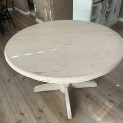 Round table