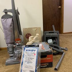 Kirby Sentria G10D Vacuum Cleaner With Shampooing System And Attachments