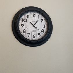 2 Wall Clock