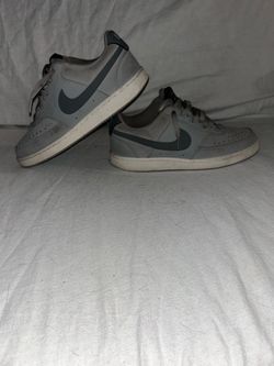 Men’s Nike Court Vision Low -Size 8