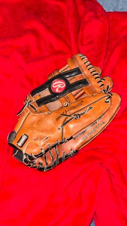 Rawlings baseball glove