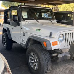 2006 Jeep Wrangler - WHITE
