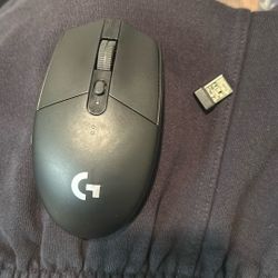 Wireless Logitech Gaming Mouse 