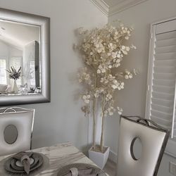 8 ft. Z gallery Indoor off-white tree