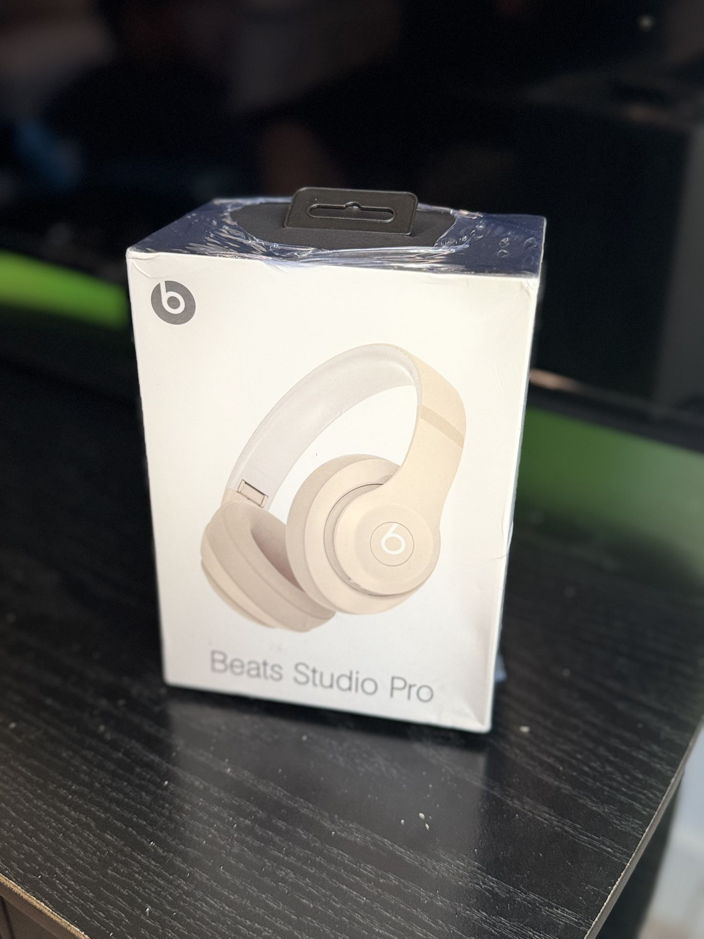 Beats Studio Pro