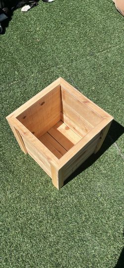 Small planter box