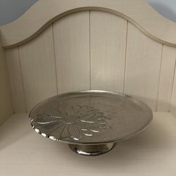 Silver Plated Pedestal Cake Stand - Daisy 🌼 Embossed 