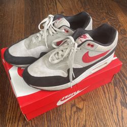 Nike Air Max 1s (check Description) 