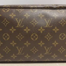 Louis Vuitton Clutch/Pouch 