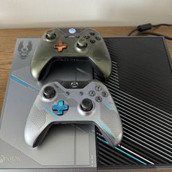 Xbox One Halo 5 Guardians Edition With Two Halo 5 Controllers