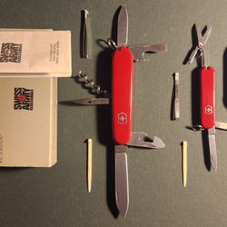 Original Swiss Army Knives (2)