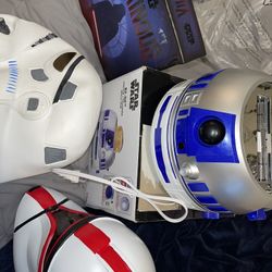 STAR WARS COLLECTOR BUNDLE! Star Wars R2-D2 Toaster, Villainous Game, Clone Trooper Mask, Red Clone Trooper Mask 