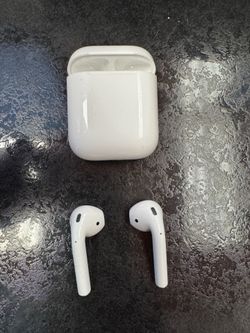 Apple AirPods 2nd Gen