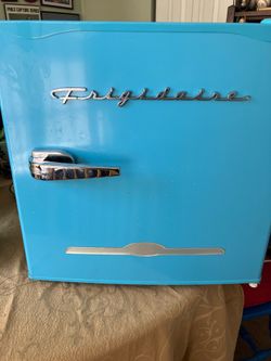 Frigidaire Mini Refrigerator