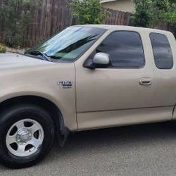 2002 Ford F150 4 Door.....4.6L Engine....Excellent Running Conditions